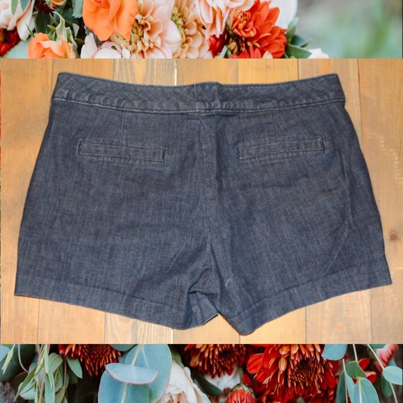 Banana Republic Hampton Fit Dark Wash Chambray Lightweight Shorts – Size 29/8 - Picture 2 of 2